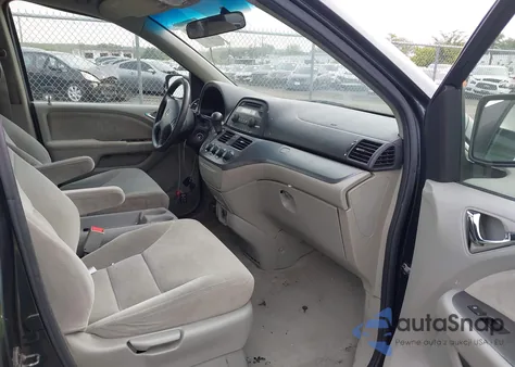 2005 Honda Odyssey Lx z USA, uszkodzony, nr VIN 5FNRL38275B129903